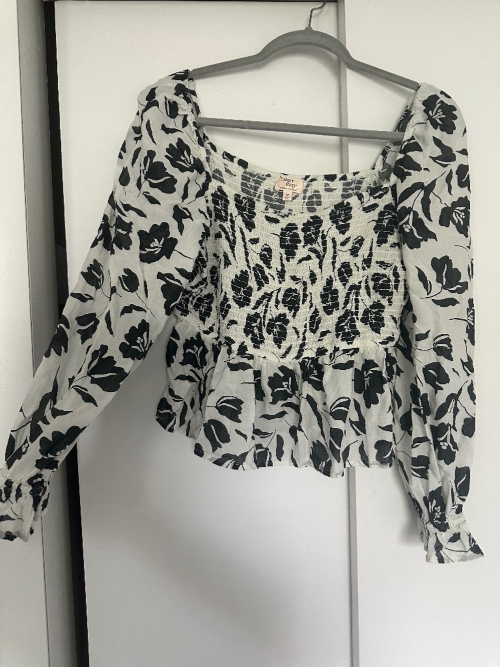 Dizzy Lizzy smocked long sleeve blouse